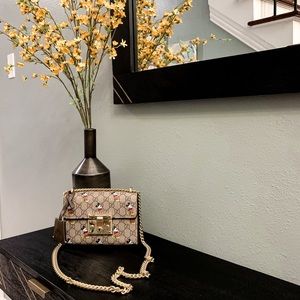 Mickey Mouse sling bag